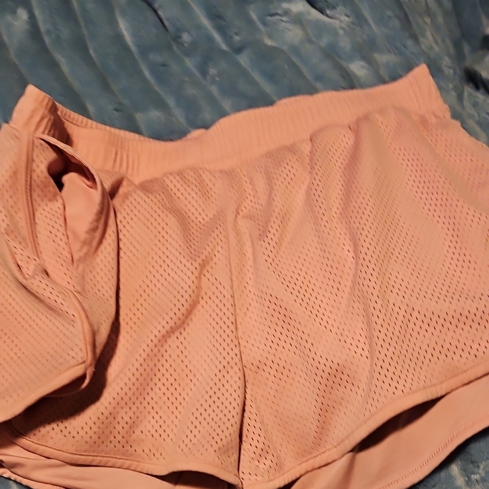 Women's Pink Mesh Shorts With Pockets